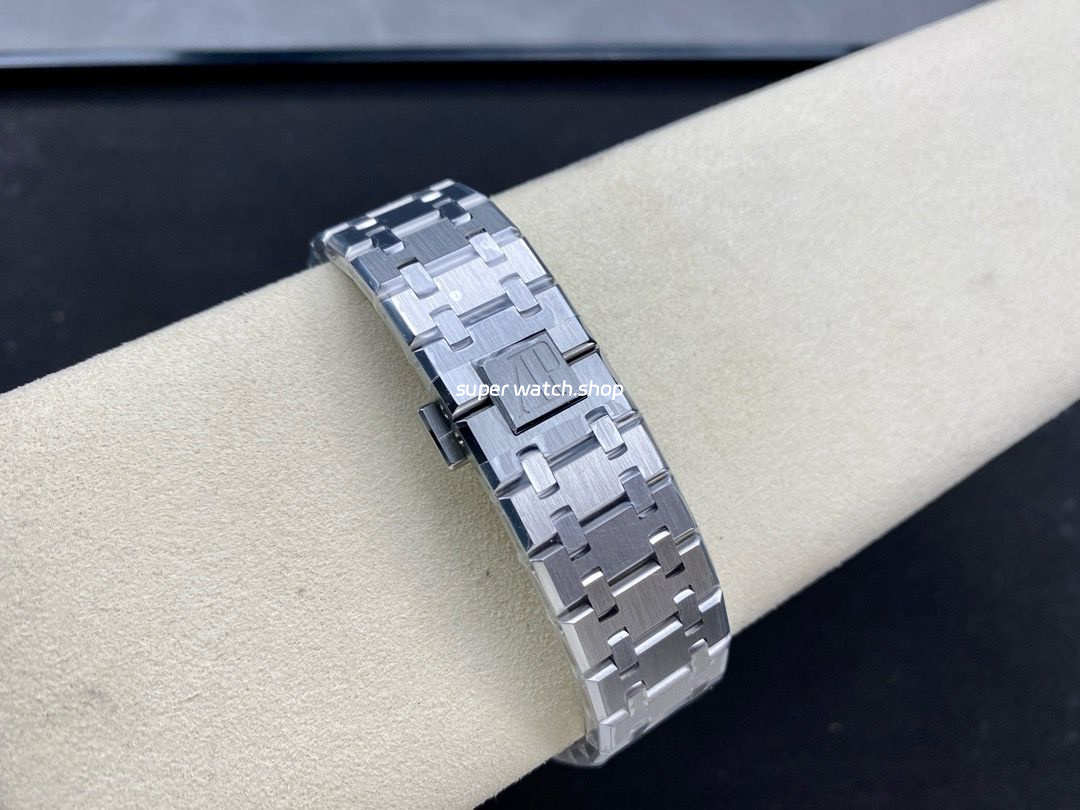 ZF Factory Audemars Piguet Royal Oak “50th Anniversary” 15510ST.OO.1320ST.04 41mm Full Steel Green Dial - Image 9