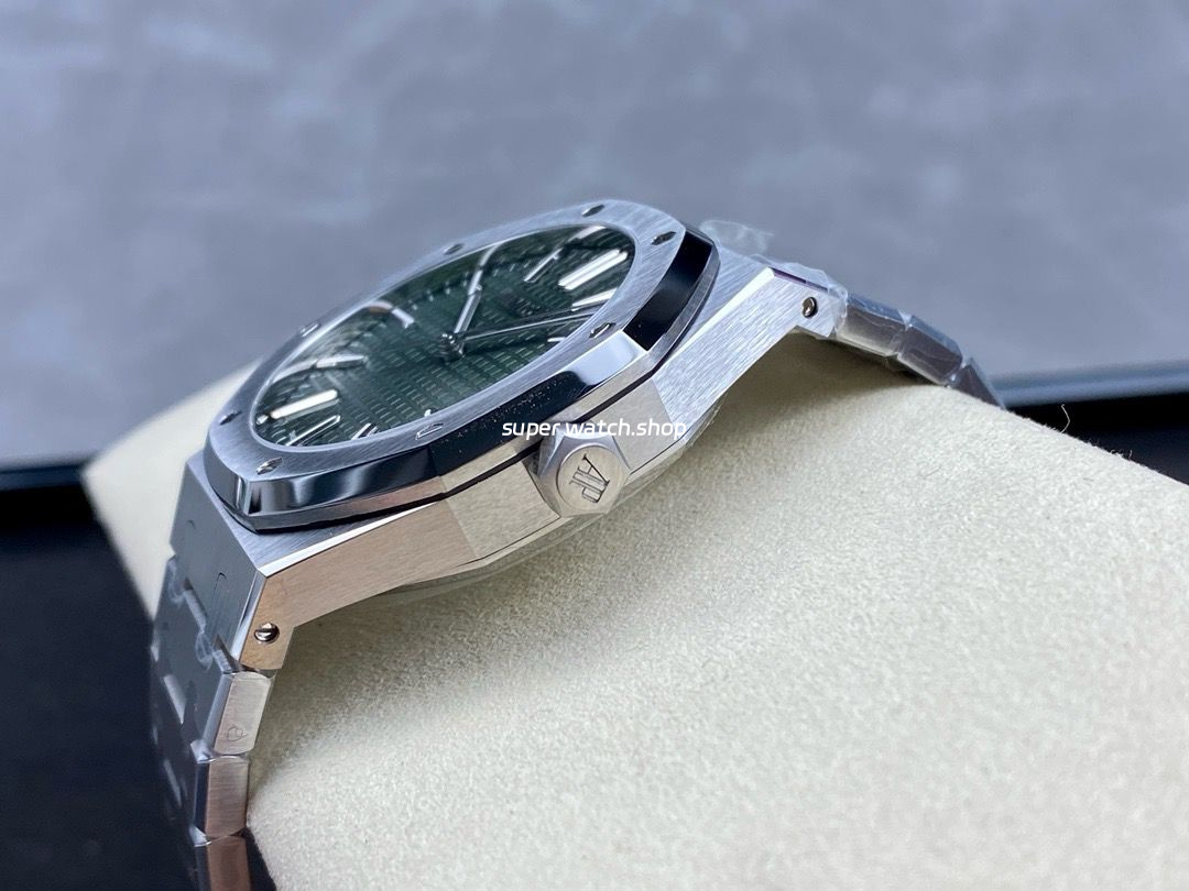 ZF Factory Audemars Piguet Royal Oak “50th Anniversary” 15510ST.OO.1320ST.04 41mm Full Steel Green Dial - Image 7