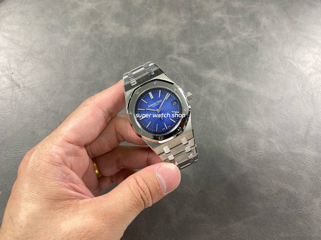 ZF Factory Audemars Piguet Royal Oak Jumbo 15202IP.OO.1240IP.01 39mm Full Titanium Blue Dial - Image 4