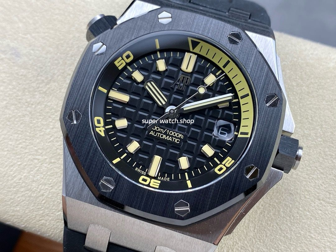 ZF Factory Audemars Piguet Royal Oak Offshore Diver 15720CN.OO.A002CA.01 42mm White Gold Rubber Strap Black Dial - Image 3