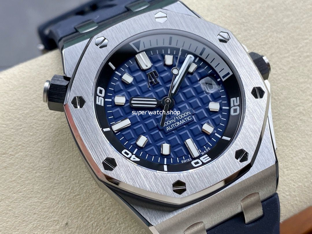 ZF Factory Audemars Piguet Royal Oak Offshore Diver 15720ST.OO.A027CA.01 42mm Steel Rubber Strap Blue Dial - Image 2