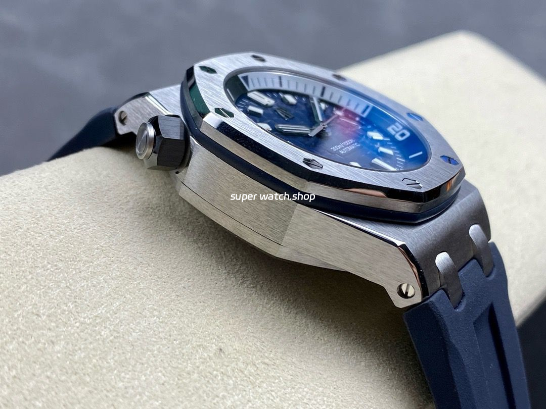 ZF Factory Audemars Piguet Royal Oak Offshore Diver 15720ST.OO.A027CA.01 42mm Steel Rubber Strap Blue Dial - Image 4