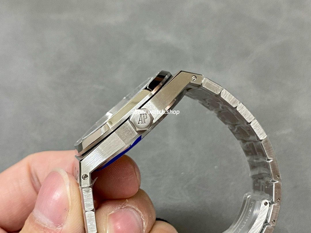 ZF Factory Audemars Piguet Royal Oak Selfwinding 15450ST.OO.1256ST.03 37mm Full Steel Blue Dial - Image 6