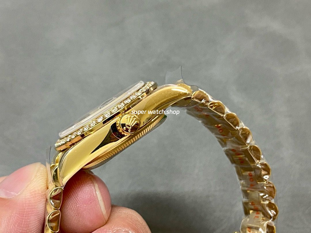 A+ Factory Rolex Datejust 178288 31mm Diamond Bezel Full Yellow Gold Diamond Mop Black Dial - Image 6