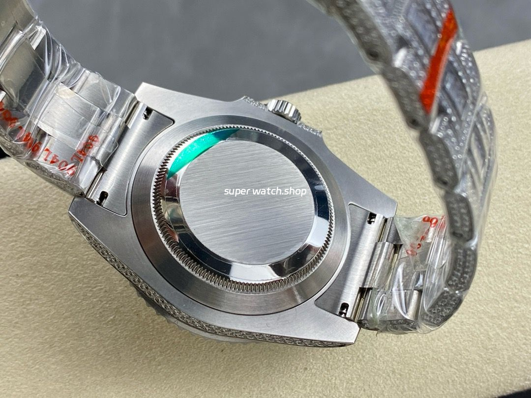 AMG Factory Rolex Submariner Date 116610 40mm Blue White Diamond Bezel Full 904L Diamond Blue Word Pin Diamond Dial - Image 8