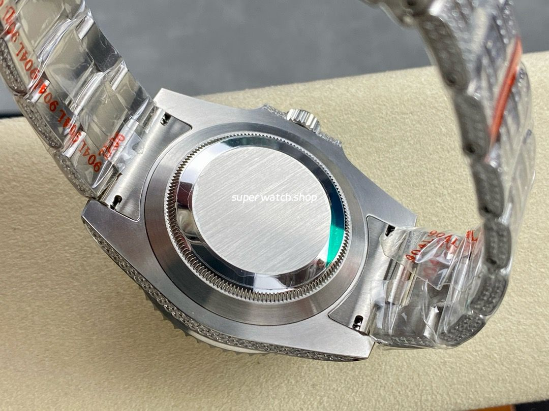 AMG Factory Rolex Submariner Date 116610 40mm Rainbow Diamond Bezel Full 904L Diamond Green Word Pin Diamond Dial - Image 8