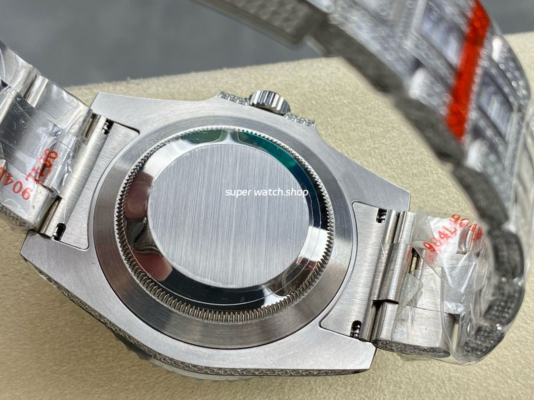 AMG Factory Rolex Submariner Date 116610 40mm White Diamond Bezel Full 904L Diamond Blue Word Pin Diamond Dial - Image 7