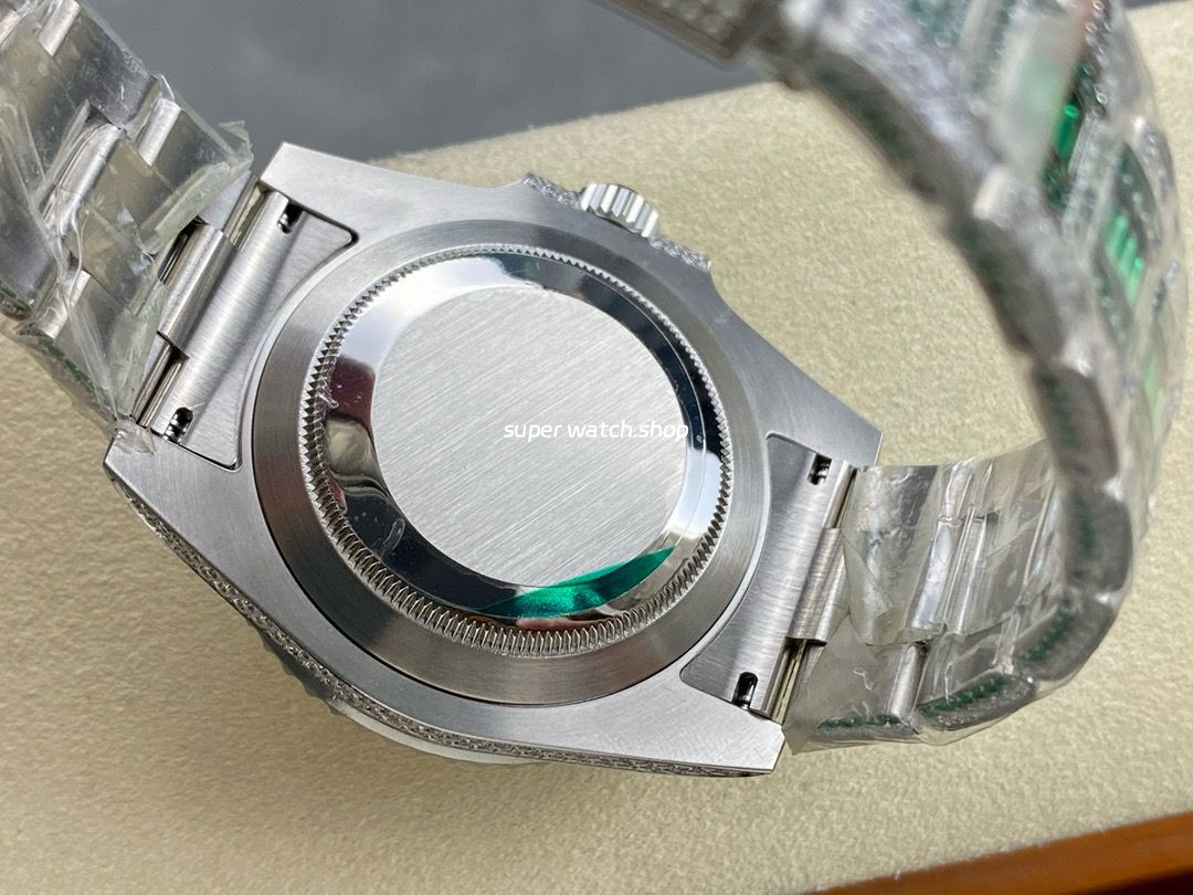 AMG Factory Rolex Submariner Date 116610 40mm White Diamond Bezel Full 904L Green Diamond Green Word Pin Diamond Dial - Image 8