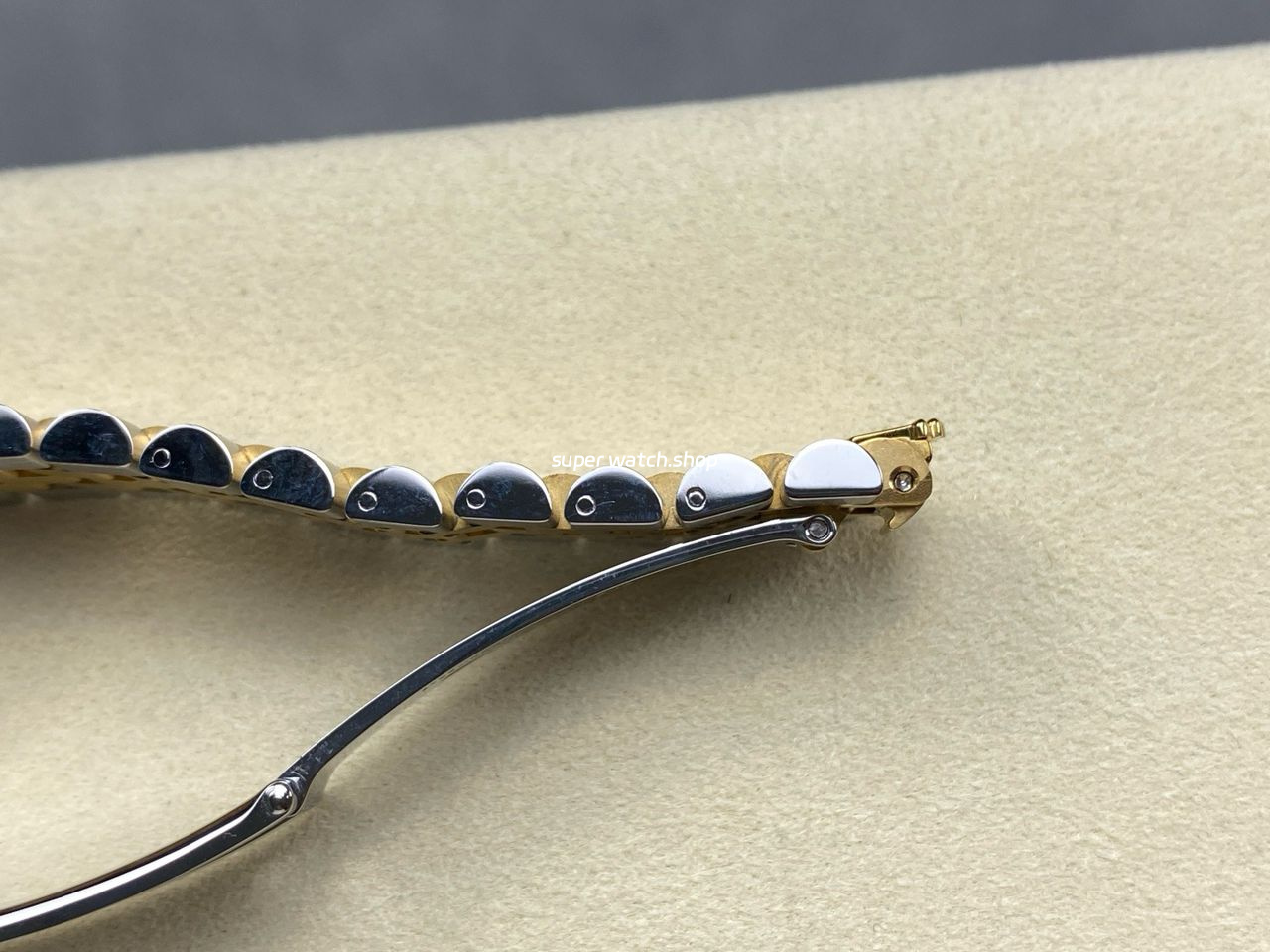 ARF Factory Counterweight Rolex Datejust 278383RBR-0028 31mm Yellow Gold Diamond Bezel Mother of Pearl Dial - Image 10