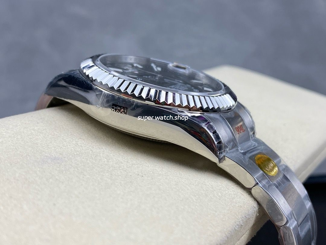 Noob Factory Rolex Sky-Dweller 336934-0001 42mm Full 904L Green Dial - Image 5