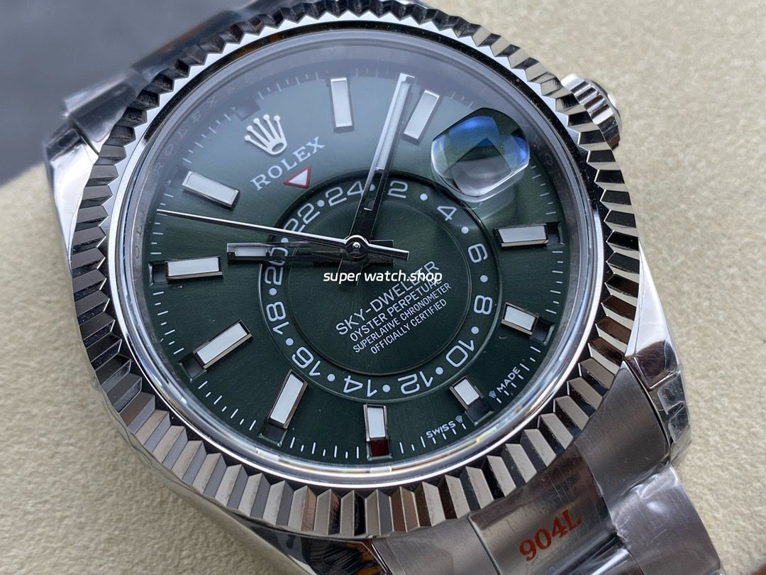 Noob Factory Rolex Sky-Dweller 336934-0001 42mm Full 904L Green Dial - Image 2