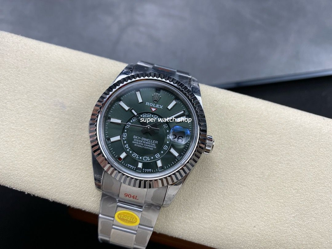 Noob Factory Rolex Sky-Dweller 336934-0001 42mm Full 904L Green Dial - Image 4