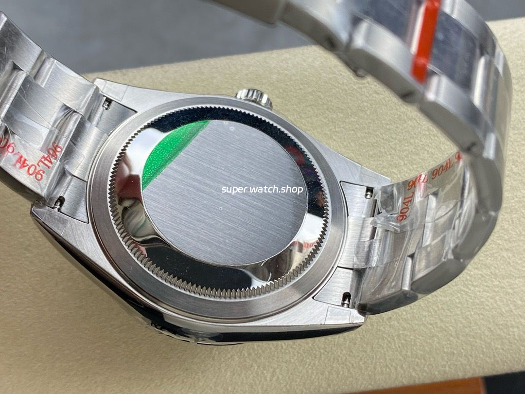Noob Factory Rolex Sky-Dweller 336934-0001 42mm Full 904L Green Dial - Image 7