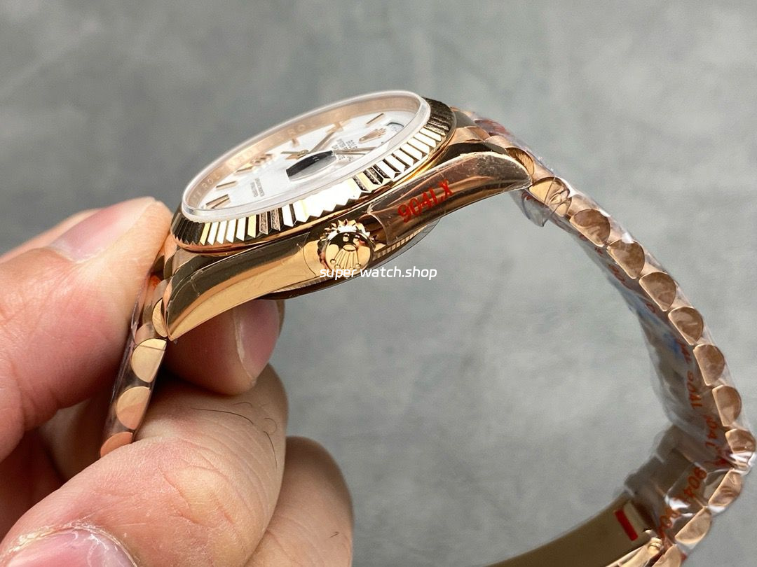 QF Factory Counterweight Rolex Day-Date 36 128235-0052 36mm Full Rose Gold Roman Numerals White Dial - Image 6