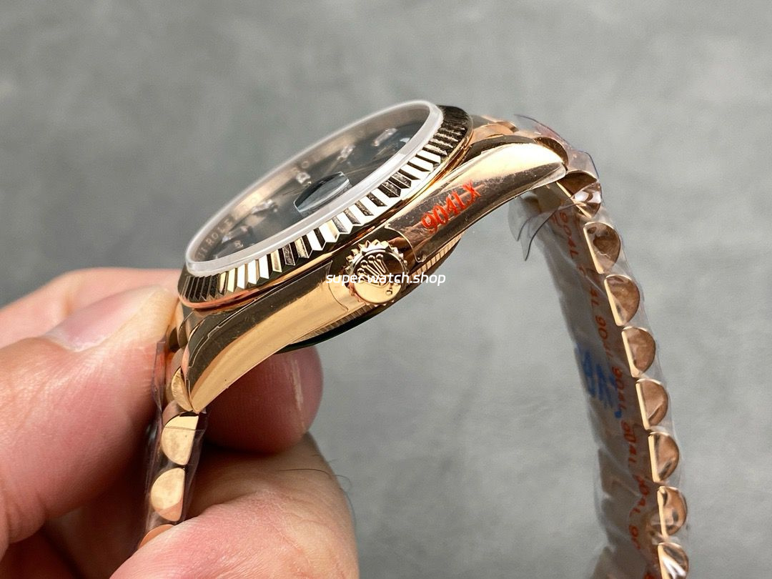 QF Factory Counterweight Rolex Day-Date 36 128235-0085 36mm Full Rose Gold Baguette Diamonds Dark Blue Dial - Image 6