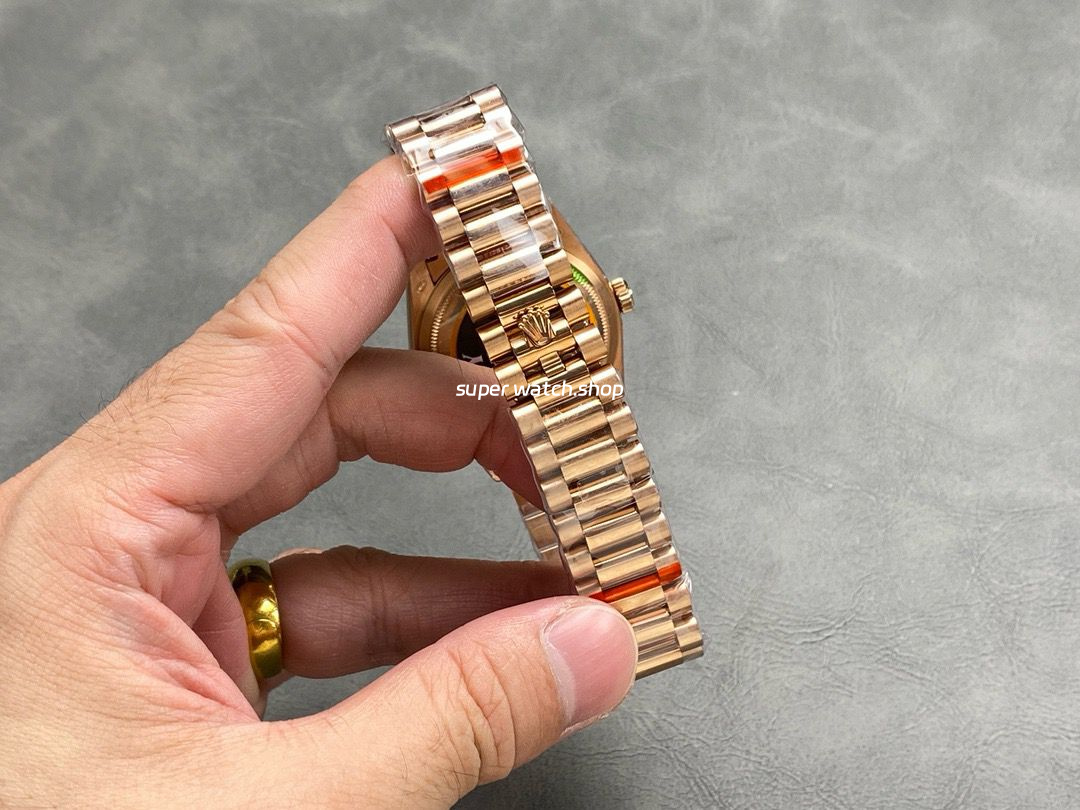 QF Factory Counterweight Rolex Day-Date 36 128235 36mm Full Rose Gold Silver Dial - Image 8