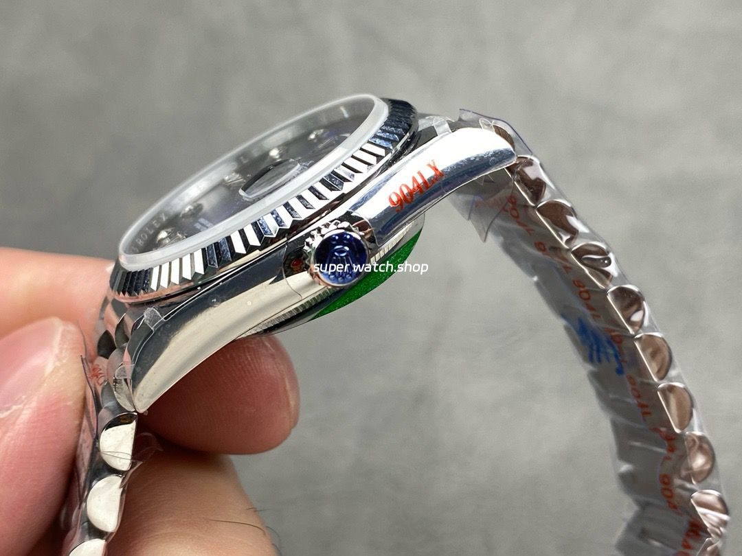 QF Factory Counterweight Rolex Day-Date 36 128239-0023 36mm Full 904L Diamond Mope Baguette Diamond Blue Dial - Image 6