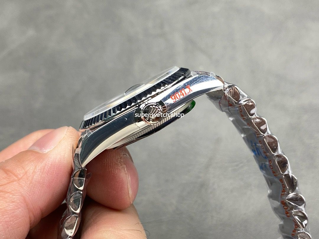 QF Factory Counterweight Rolex Day-Date 36 128239-0069 36mm Full 904L Baguette Diamond Blue Dial - Image 6