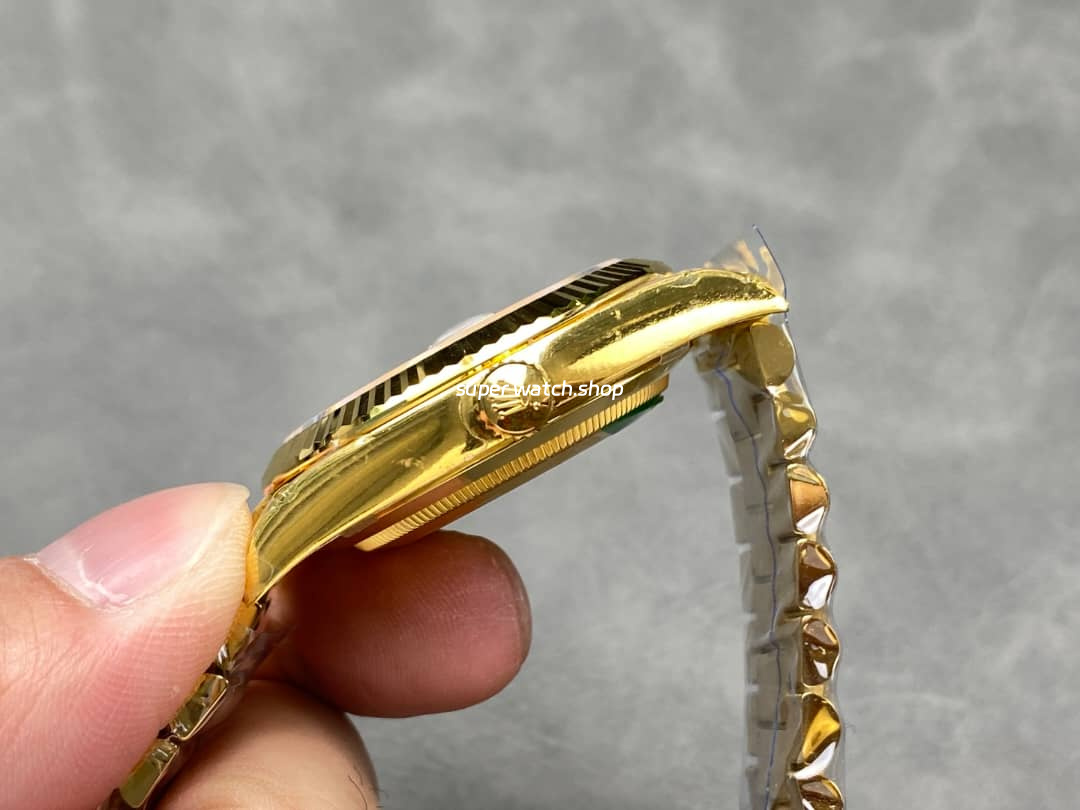 THB Factory Counterweight Rolex Day-Date 228238-0042 40mm Full Yellow Gold Roman Numerals White Dial - Image 6