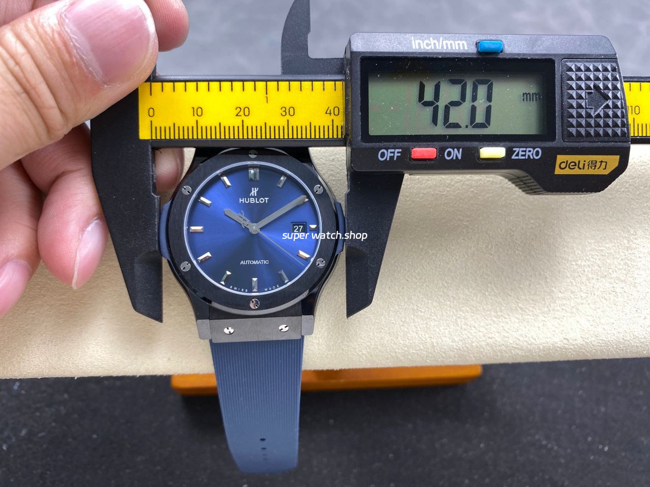 JJZ Factory Hublot Classic Fusion 542.CM.7170.LR 42mm Ceramic Rubber Strap Blue Dial - Image 11