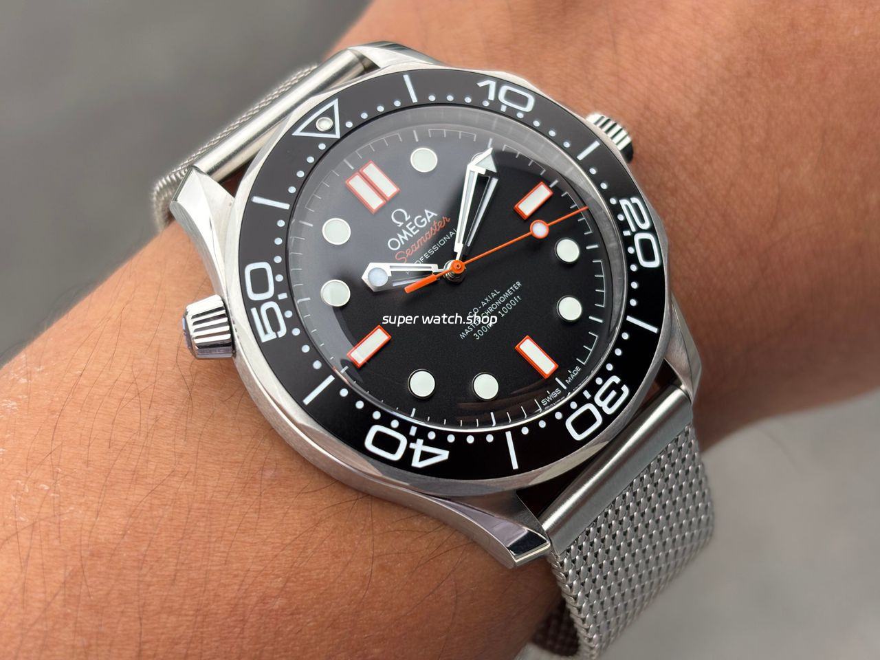 VS Factory Omega Seamaster Diver 300M 210.30.42.20.01.018 42mm Black Dial - Image 3