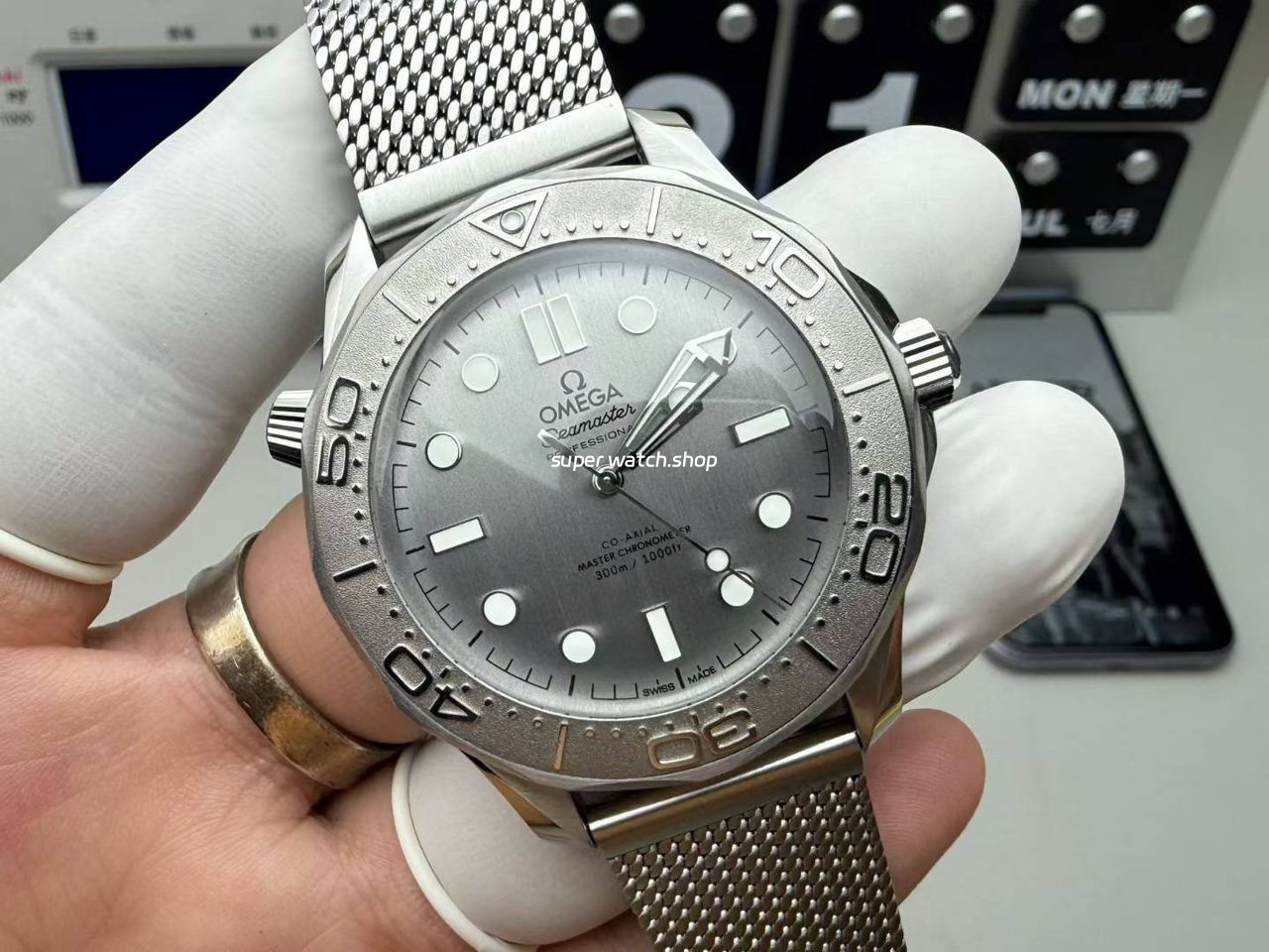 VS Factory Omega Seamaster Diver 300M 210.30.42.20.06.002 42mm Brushed Grey Dial - Image 2