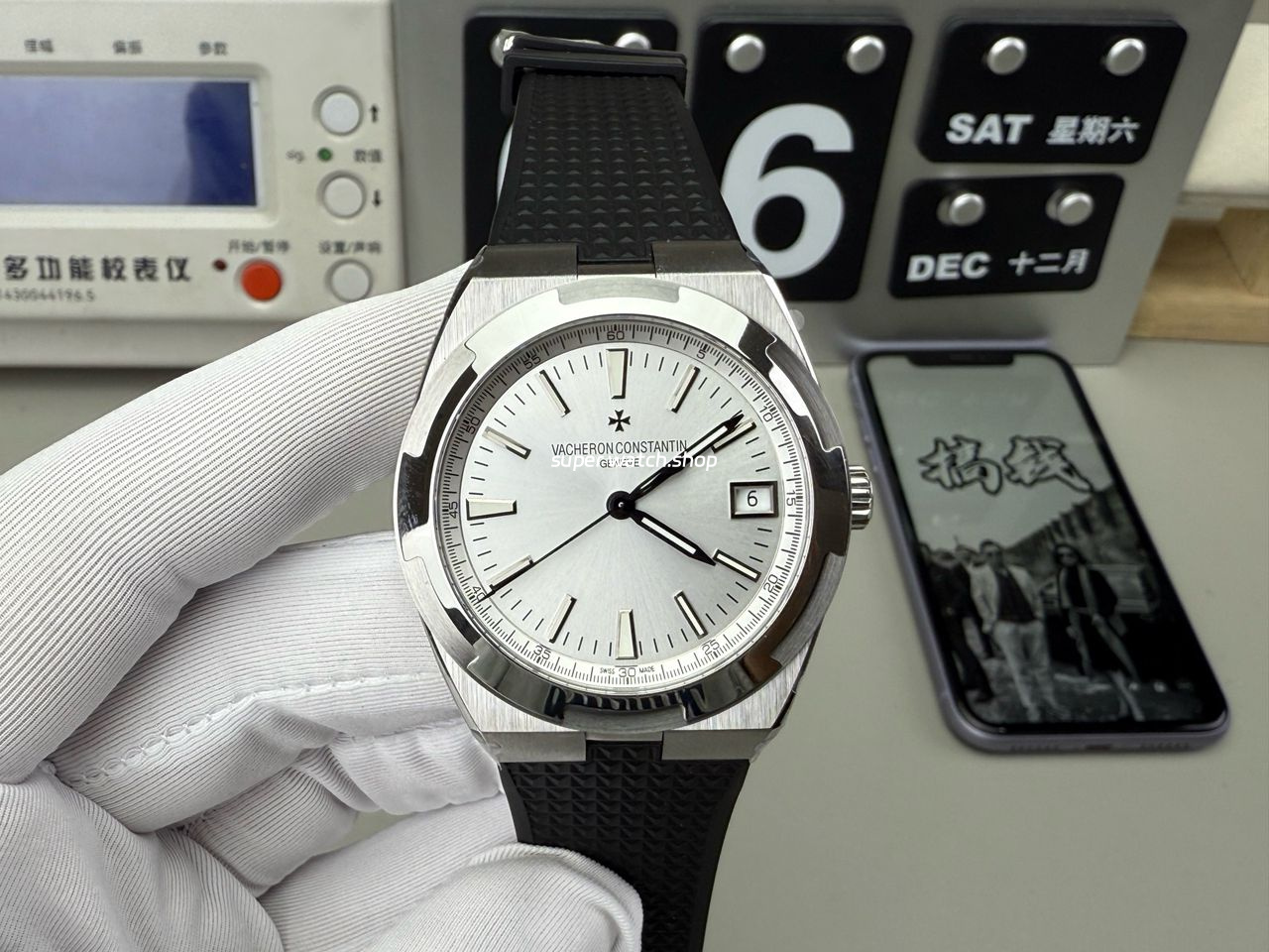 8F Factory Vacheron Constantin Overseas 4500V/000R-B127 41mm Black Rubber Strap Silver Dial
