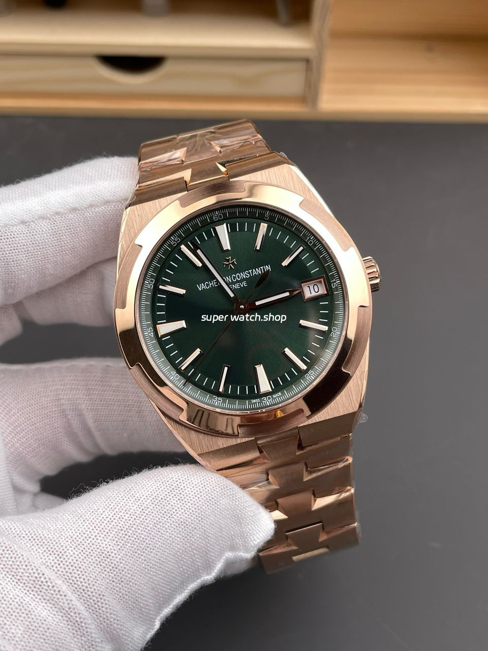 8F Factory Vacheron Constantin Overseas 4500V/210R-B967 41mm Full Rose Gold Green Dial - Image 3