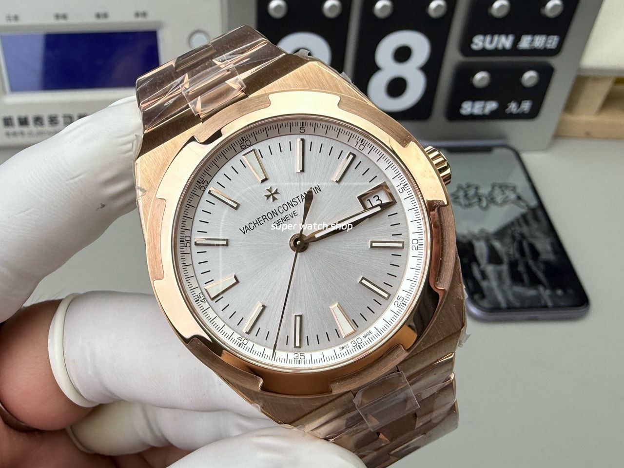 8F Factory Vacheron Constantin Overseas 4500v/000R-B127 41mm Full Rose Gold Silver Dial - Image 3