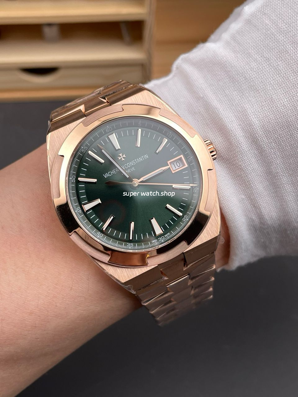 8F Factory Vacheron Constantin Overseas 4500V/210R-B967 41mm Full Rose Gold Green Dial - Image 4