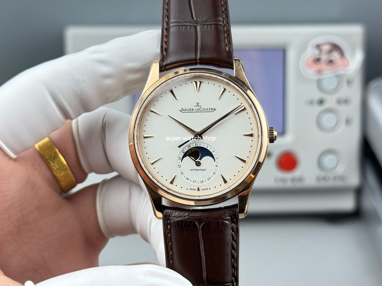 GF Factory Jaeger-LeCoultre Master Ultra Thin Moon 1252520 39mm Rose Gold Leather Strap Silver Dial