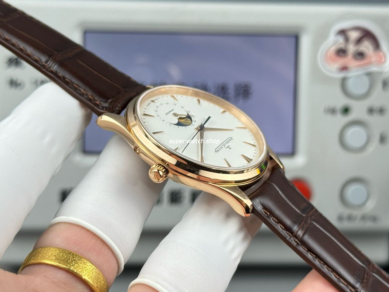 GF Factory Jaeger-LeCoultre Master Ultra Thin Moon 1252520 39mm Rose Gold Leather Strap Silver Dial - Image 7
