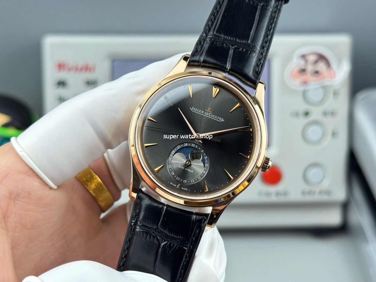 GF Factory Jaeger-LeCoultre Master Ultra Thin Moon Q136255J 39mm Rose Gold Leather Strap Grey Dial - Image 5