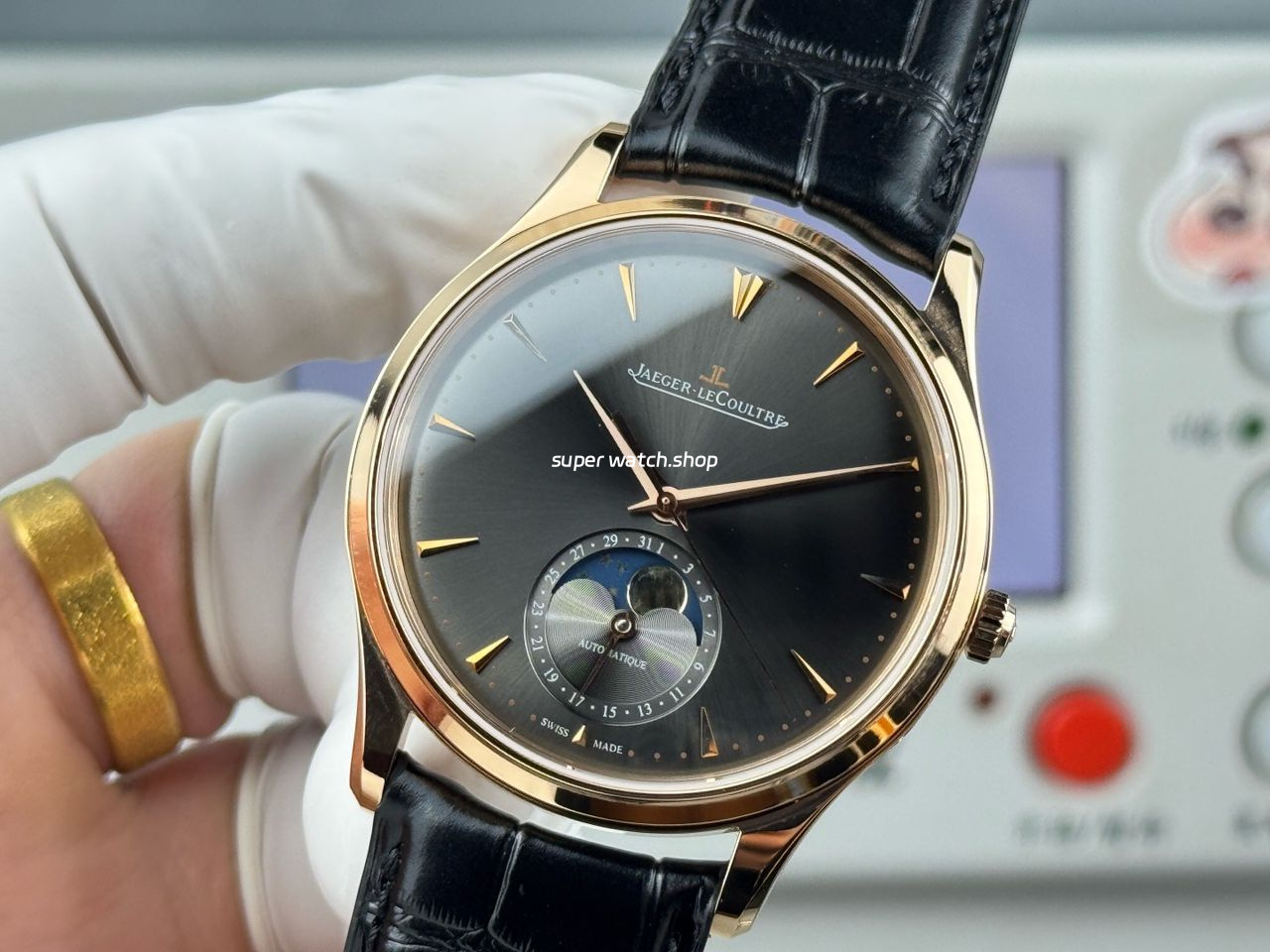 GF Factory Jaeger-LeCoultre Master Ultra Thin Moon Q136255J 39mm Rose Gold Leather Strap Grey Dial - Image 3
