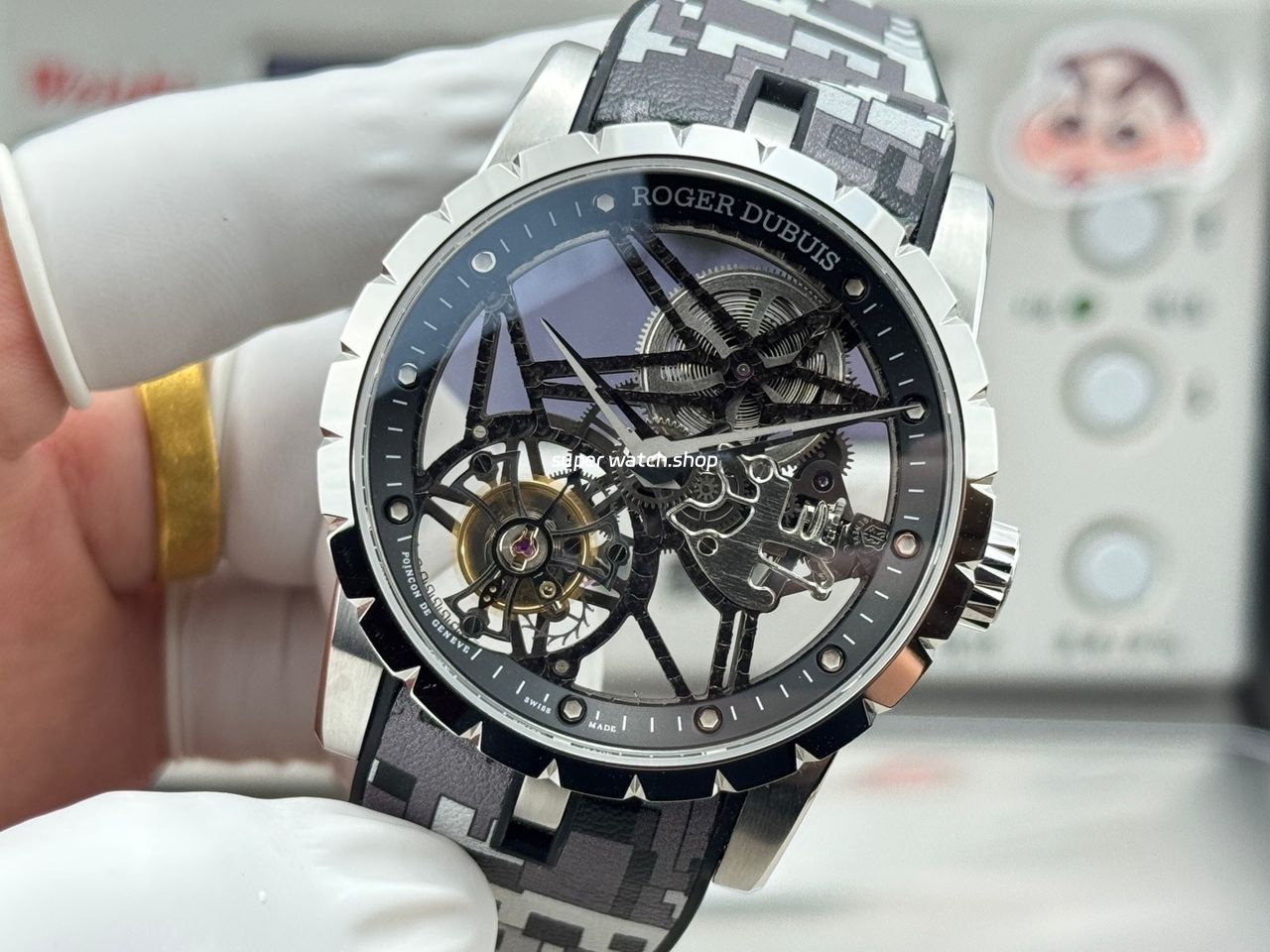 NEW Factory Roger Dubuis Excalibur Spider RDDBEX0393 Tourbillon 42mm White Gold Rubber Strap Black Dial - Image 4