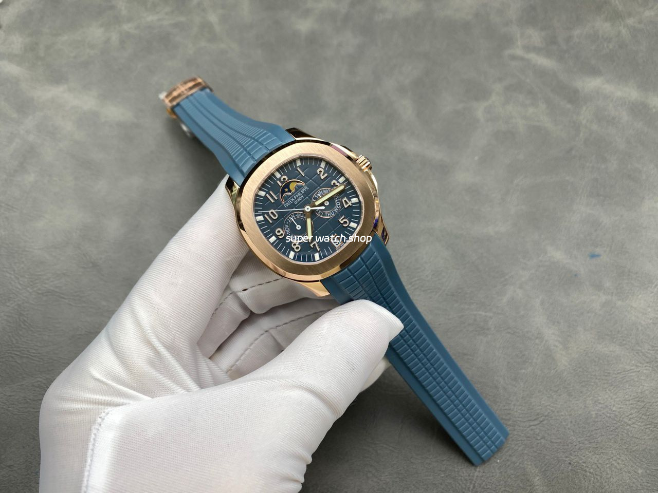 PPM Factory Patek Philippe Aquanaut 5261R-001 40mm Rose Gold Blue Rubber Strap Blue Dial - Image 4