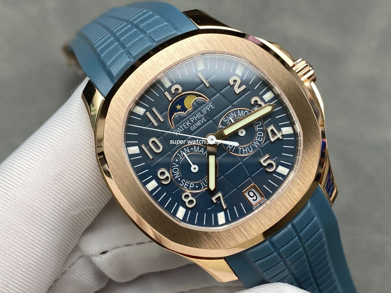 PPM Factory Patek Philippe Aquanaut 5261R-001 40mm Rose Gold Blue Rubber Strap Blue Dial - Image 2
